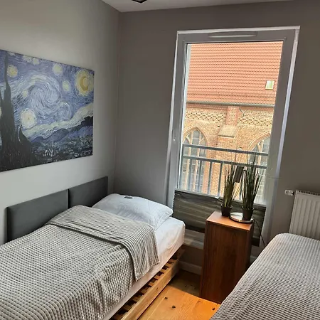 10000 Stare No 1 Apartment *